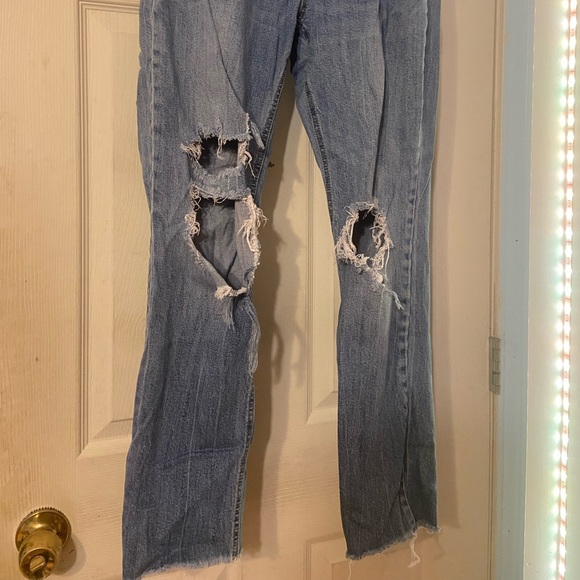 old navy ripped blue jeans, size 6 - Picture 2 of 2